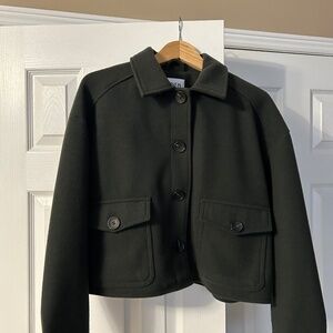 Zara Cropped Green Jacket – Soft, Cozy & Perfect for Fall/Spring